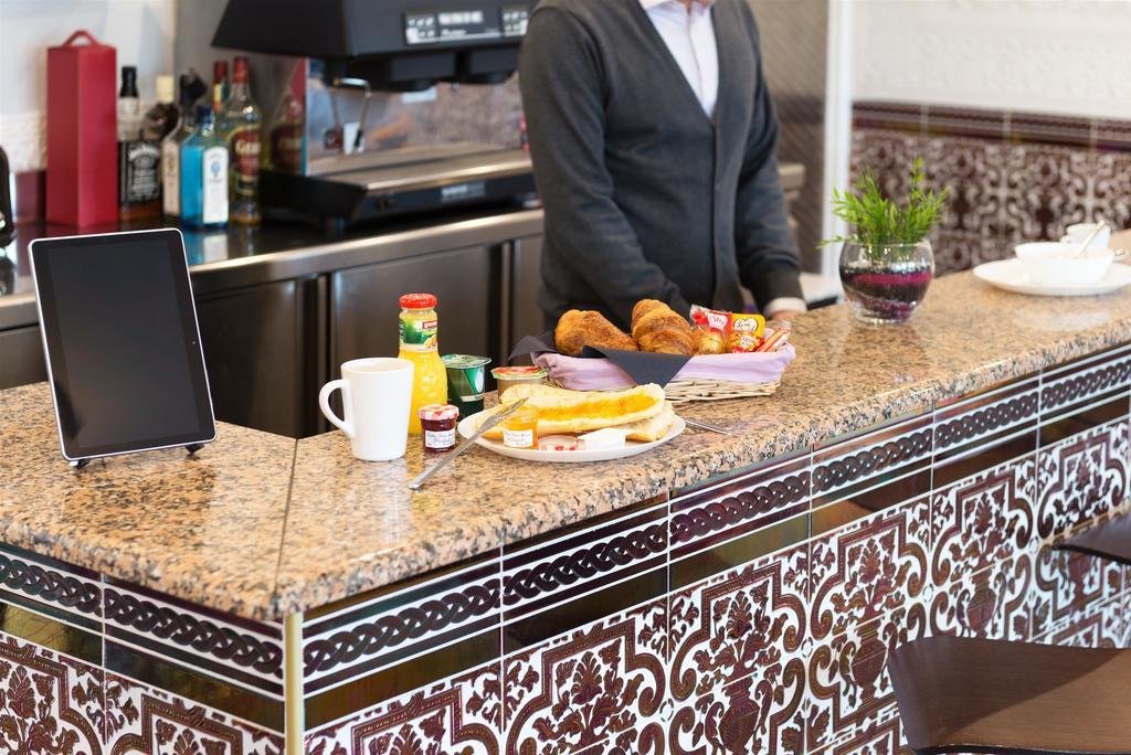 Hotel Le Saint Germain Aulnay-sous-Bois Εξωτερικό φωτογραφία