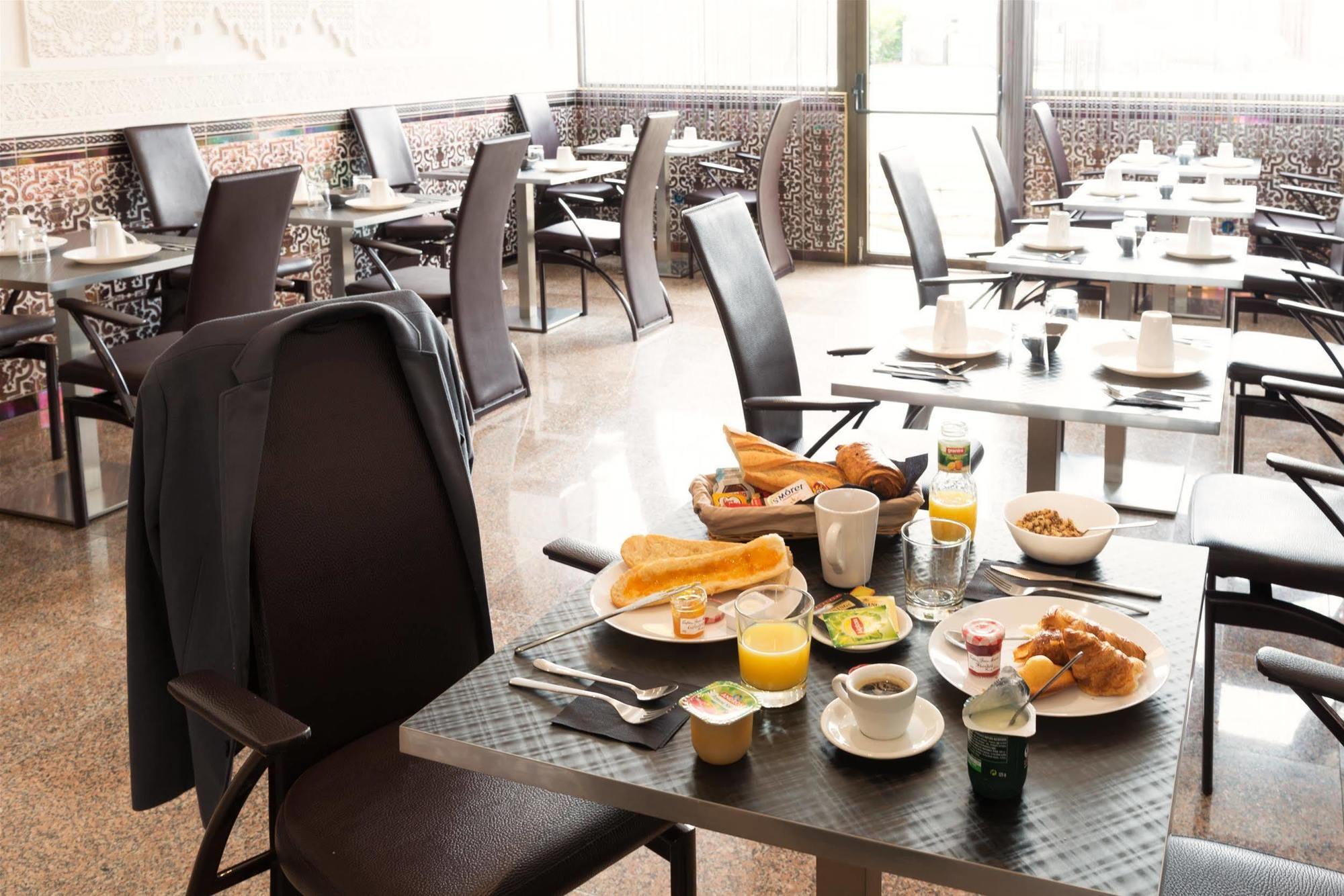 Hotel Le Saint Germain Aulnay-sous-Bois Εξωτερικό φωτογραφία